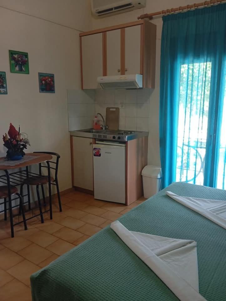 Achilleas Rooms Sívota الغرفة الصورة